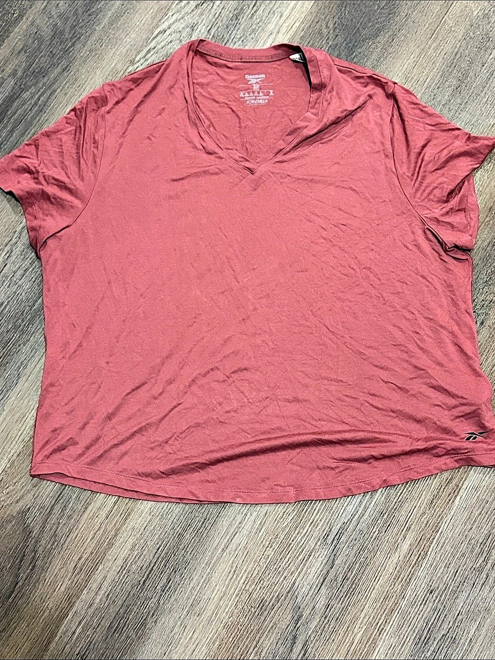 Reebok Activchill+Dreamblend V-Neck Tee